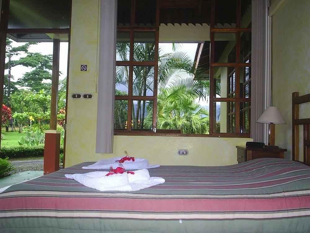 Befox Adventure Hotel La Fortuna Exterior photo