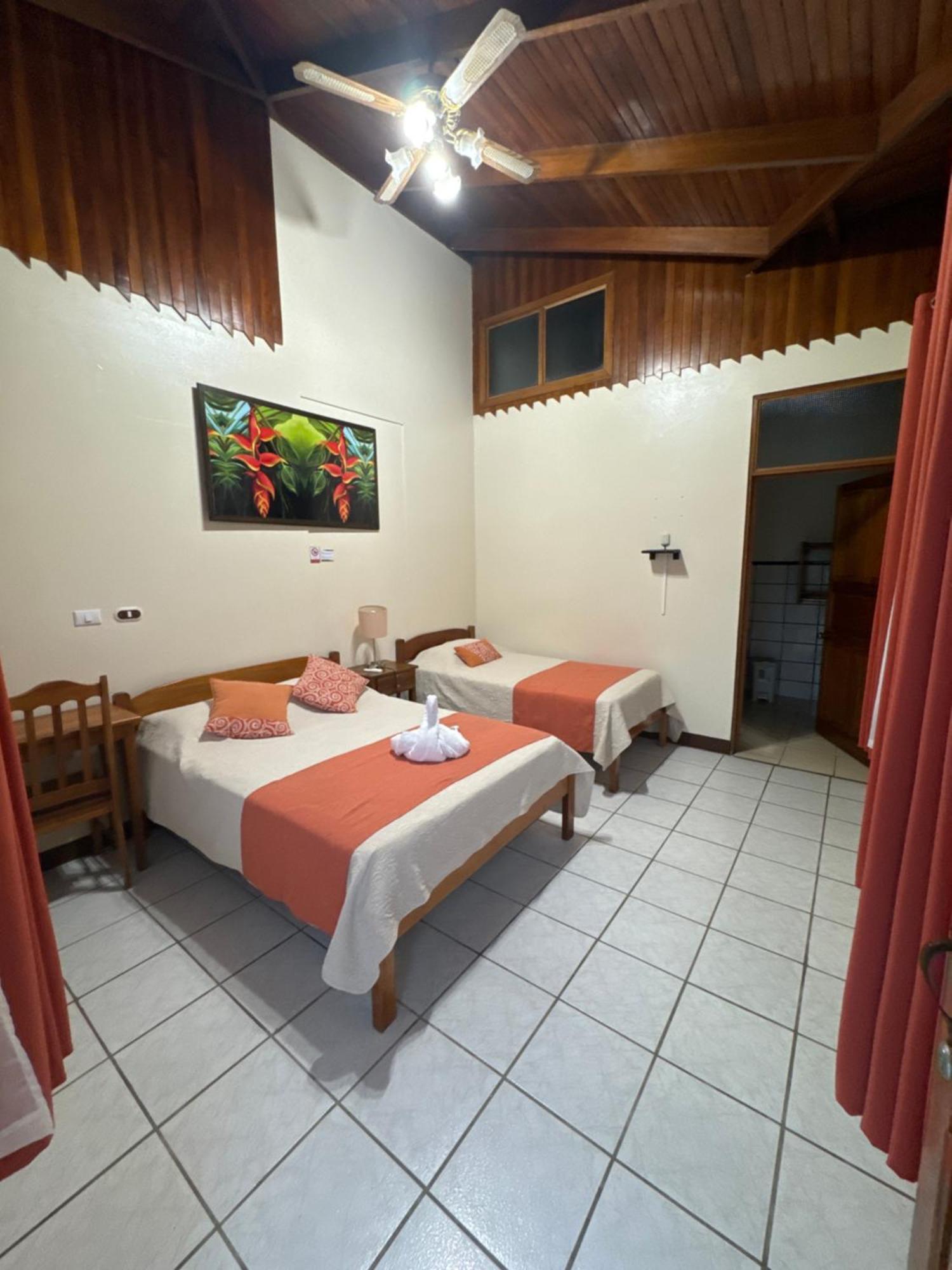 Befox Adventure Hotel La Fortuna Exterior photo