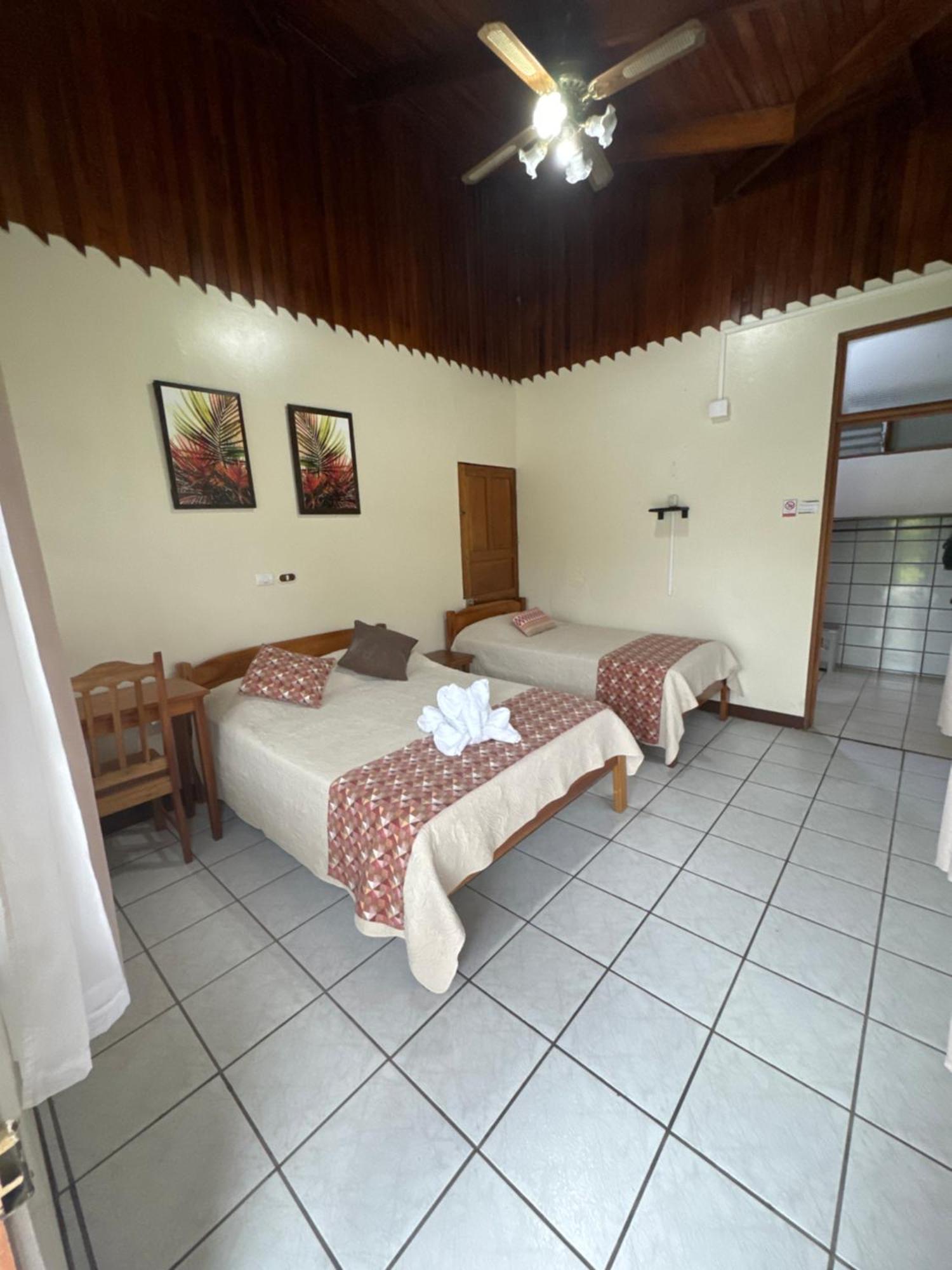 Befox Adventure Hotel La Fortuna Exterior photo