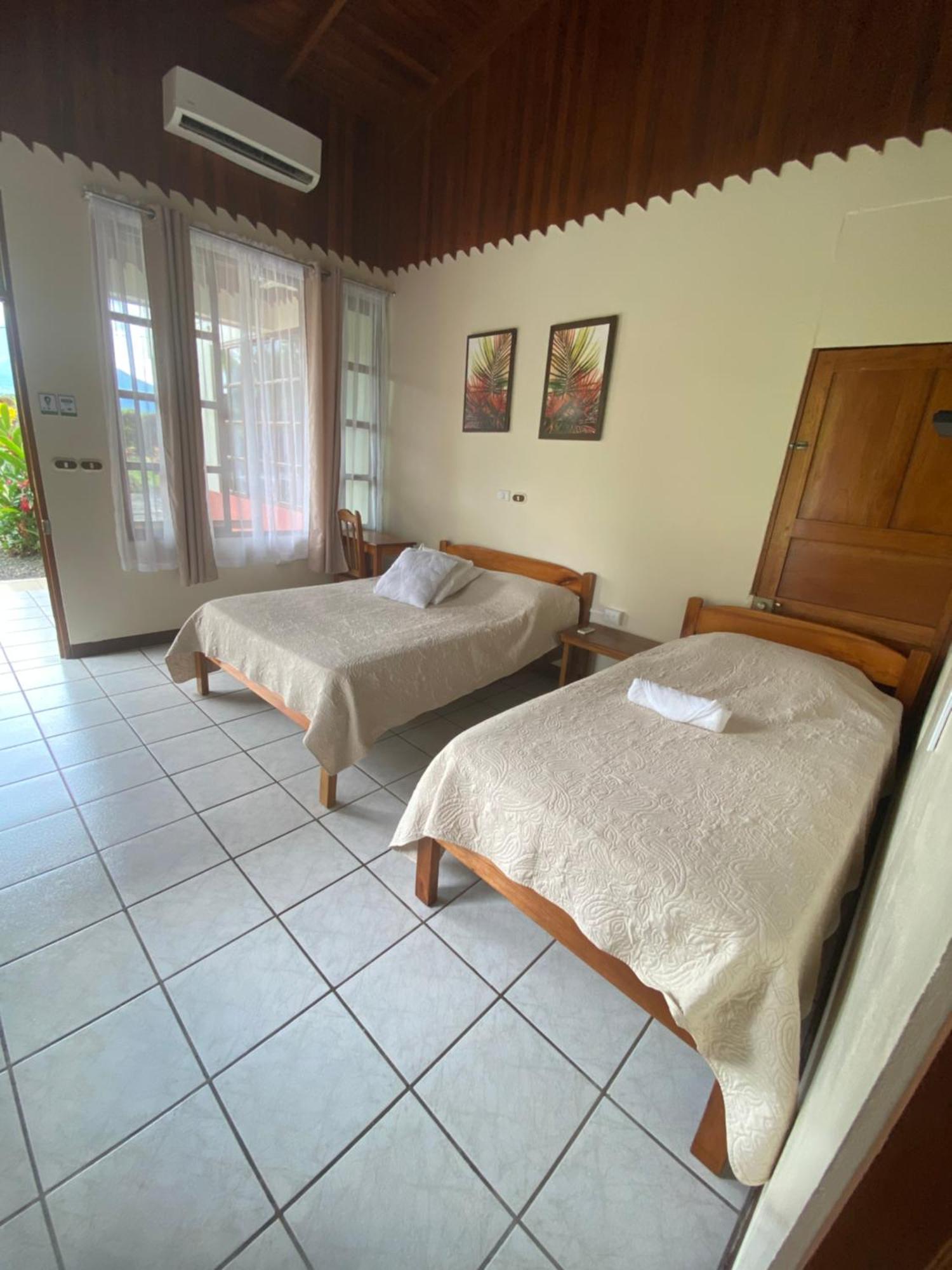 Befox Adventure Hotel La Fortuna Exterior photo