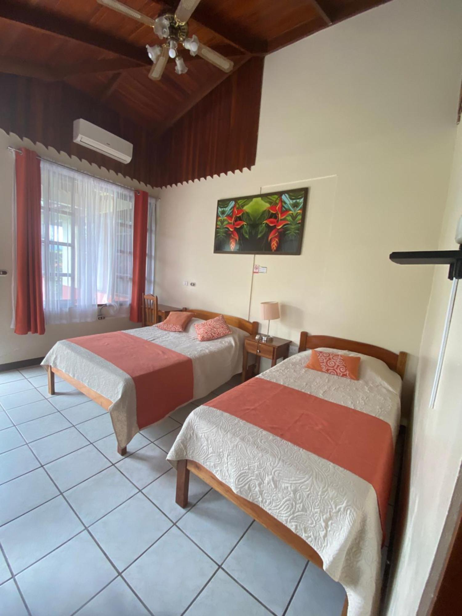 Befox Adventure Hotel La Fortuna Exterior photo