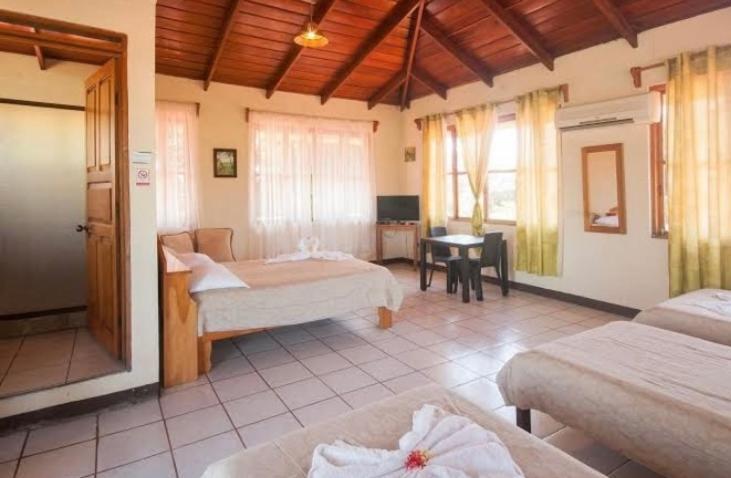 Befox Adventure Hotel La Fortuna Exterior photo